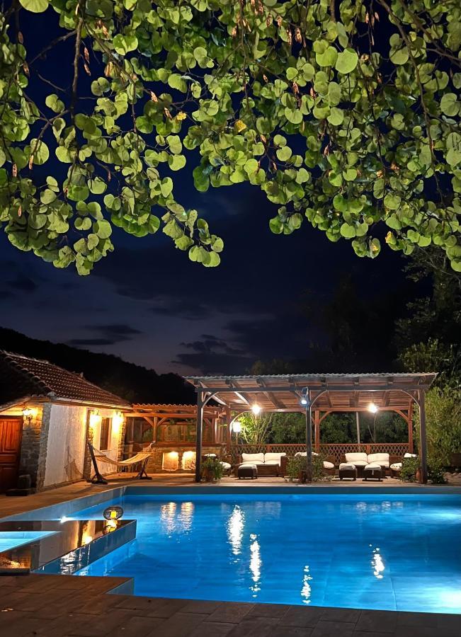 Bourazani Wild Life Resort 코니차 외부 사진